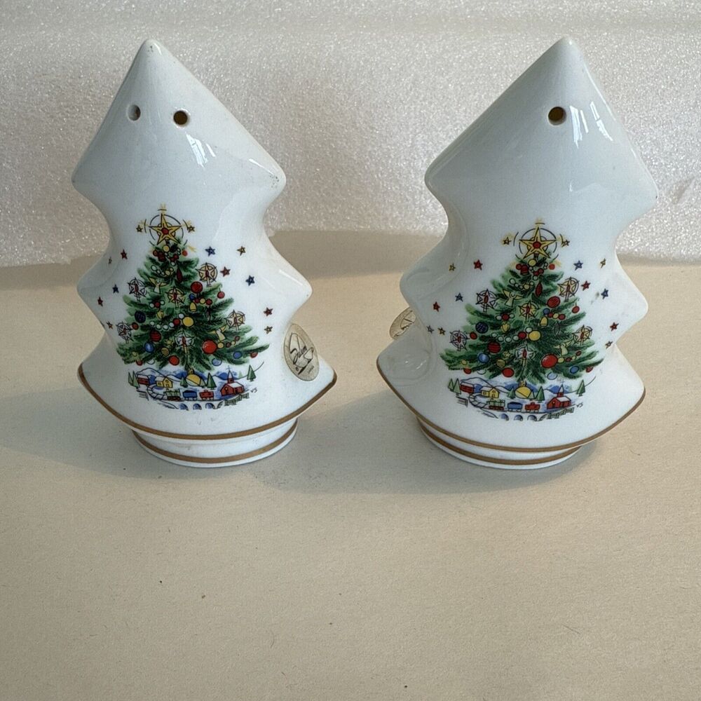 Salem China Christmas Tree Salt Pepper Christmas